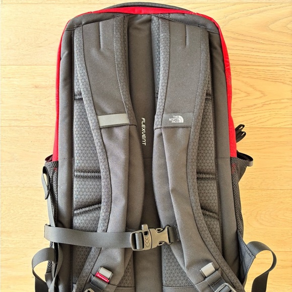 Supreme x North Face Red Borealis Backpack - Picture 2 of 9